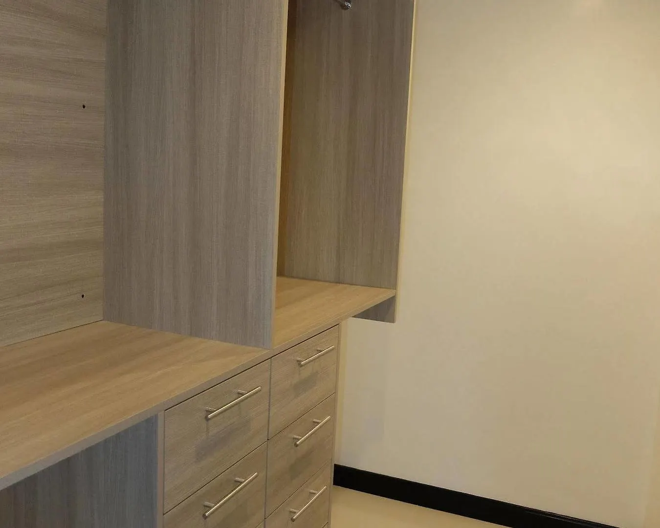 Zeppelin Suites Ángeles Apartamento