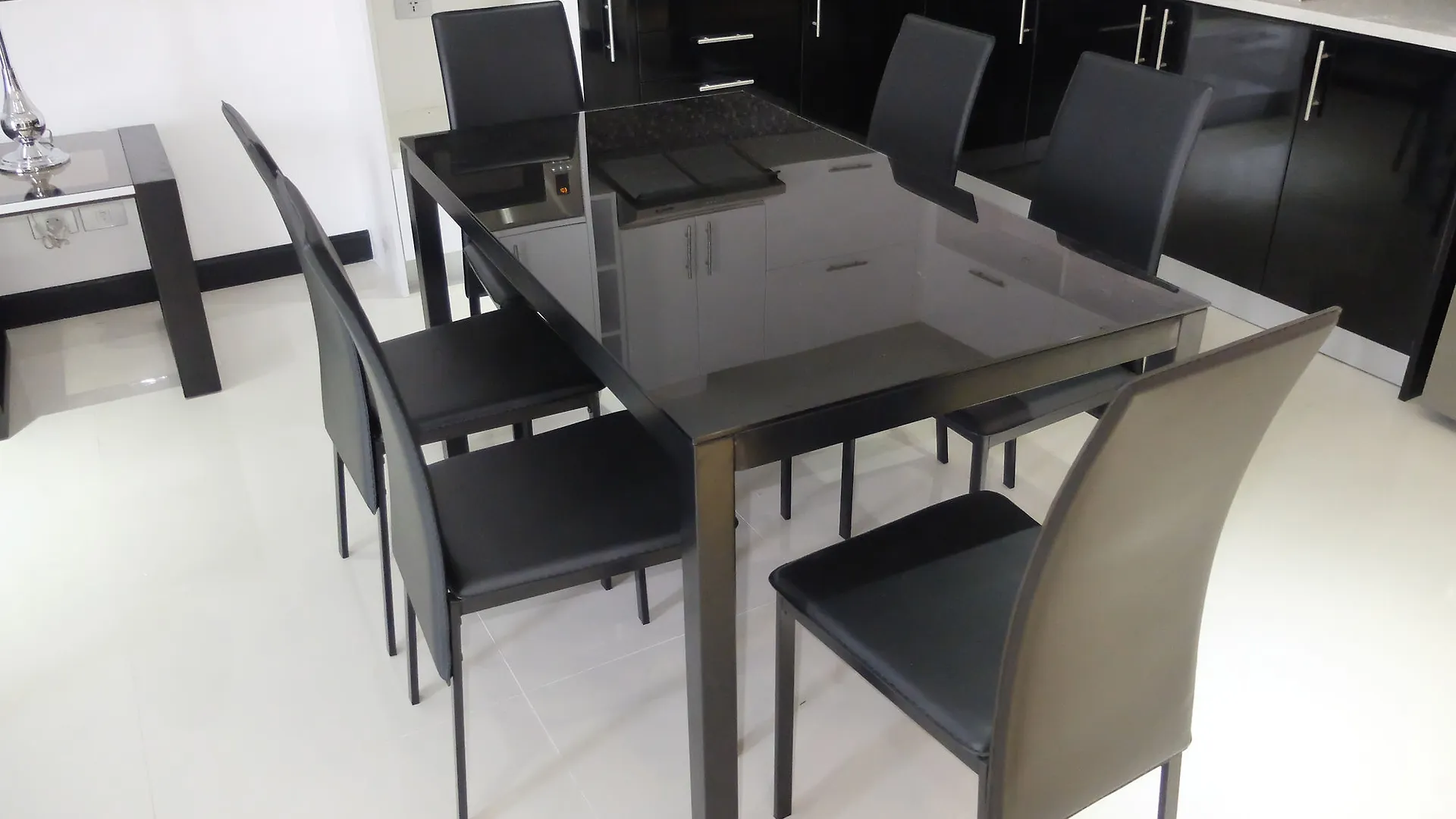 Zeppelin Suites Ángeles 0*,  Filipinas