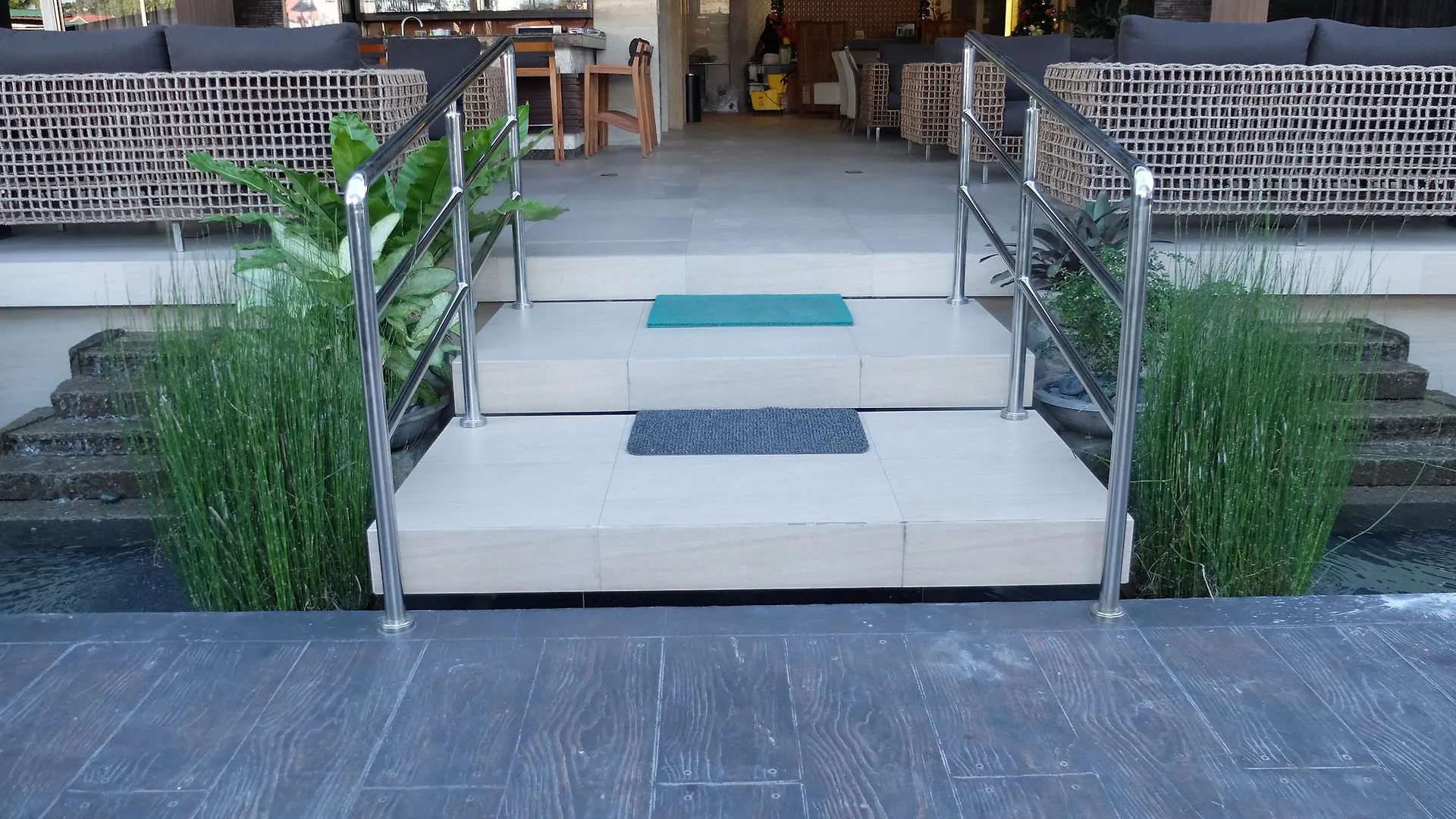 Zeppelin Suites Angeles Appartamento